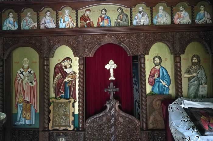 Wegkapelle am Weg hinauf ins Jablanica Gebirge bei Struga