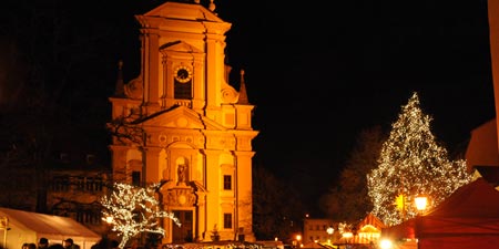 Kitzingen lights up - Christmas village in the city centre