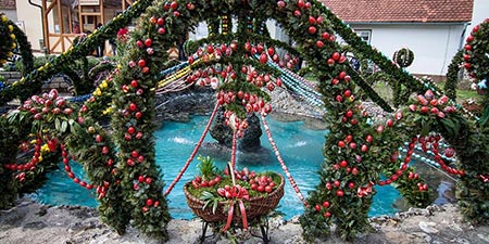 The Easter fountain in the Steigerwald in Franconia