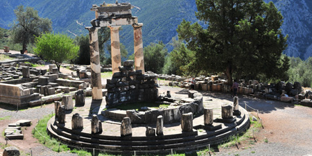 Delphi - Mythology about the oracle of Delphi