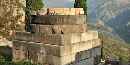 Delphi - The Oracle and the Wall constructions are well known