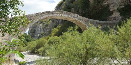 Pindos Gebirge - Heimelige Dörfer und spannende Brücken