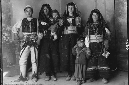 ARKIVI MARUBI - The photographic ritual