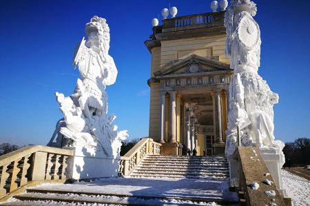 b_450_450_16777215_00_images_austria_vienna_schoenbrunn-im-winter-011.jpg