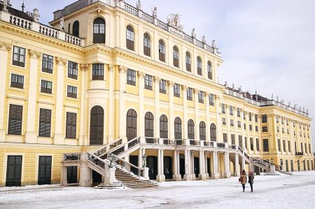b_450_450_16777215_00_images_austria_vienna_schoenbrunn-im-winter-02.jpg