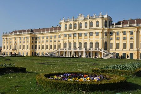 b_450_450_16777215_00_images_austria_vienna_wien-gloriette-03.jpg