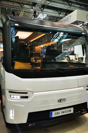 b_450_450_16777215_00_images_camper-und-touren_batteriechasis-04.jpg