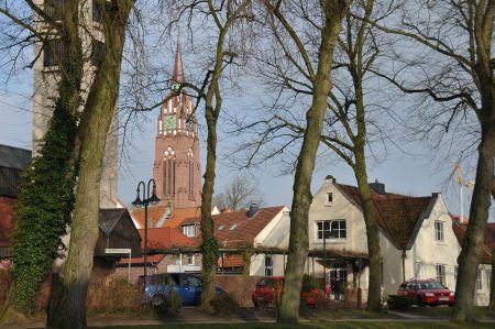 Belfry and weekly market of Jever