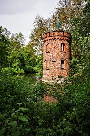 b_450_450_16777215_00_images_deutschland_nordrhein-westfalen_bladenhorst-schloss-04.jpg