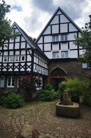 b_450_450_16777215_00_images_deutschland_nordrhein-westfalen_wetter-altstadt-07.jpg