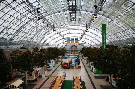 Tourism and caravanning Leipzig - the imposing glass hall lures
