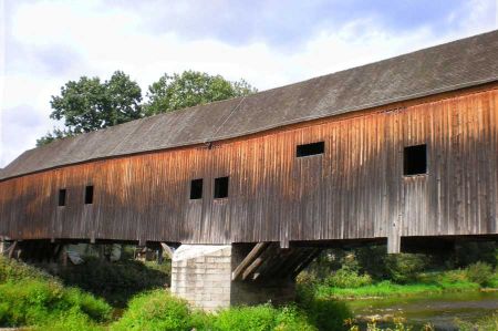 The historic wooden bridge in Wünschendorf on White Elster