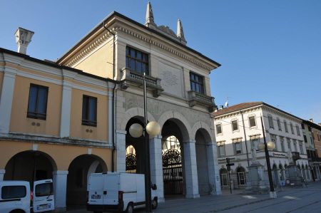 b_450_450_16777215_00_images_italy_palmanova-rundgang-04.jpg