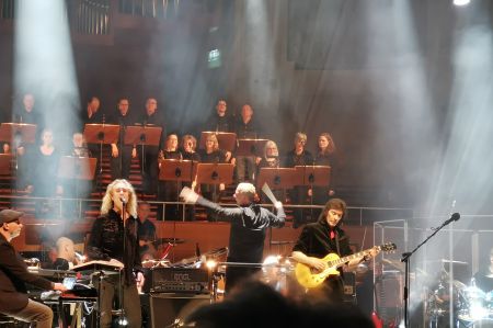 Steve Hackett with orchestra and choir - 