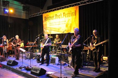 Retiree rock in Music Academy Schloss Alteglofsheim