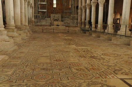 aquileia kathedrale mosaik