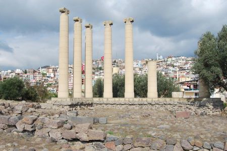 Izmir Cultural History - Excavations at Tepekule Hill
