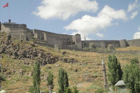 Die Zitadelle von Kars - Festung der Armenier