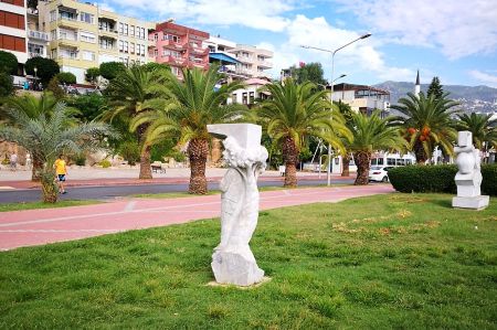 b_450_450_16777215_00_images_turkey_turkish_riviera_alanya_gazipasa_alanya-bildhauer-vernissage-02.jpg