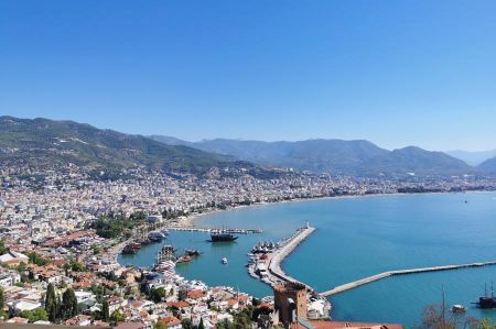 Alanya – Hike up the Castle Hill – Gourds in the Bazaar