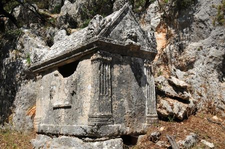 b_450_450_16777215_00_images_turkey_turkish_riviera_fethiye_kyaenai-ruinen-04.jpg
