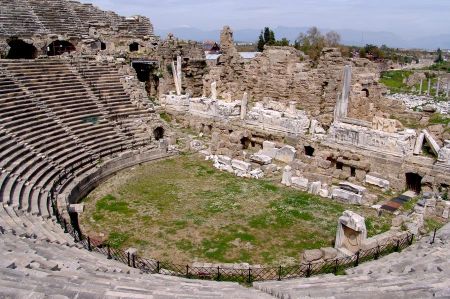 Theatre of Side - from Hellenistic to Roman design