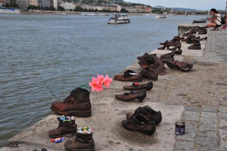 b_450_450_16777215_00_images_ungarn_schuhe-budapest-04.jpg