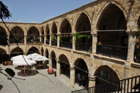 Cyprus: Travel Tips Between Culture and Casinos