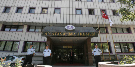 Türkei - Verfassungsgericht lehnt Verlängerung der U-Haft ab