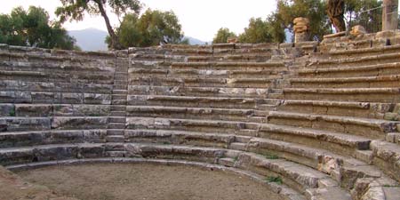 Buleuterion – Versammlungshaus des Rates am Beispiel Nysa