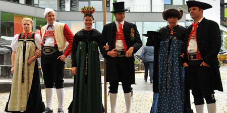 Walser costume - explanations of the tradition in Mittelberg