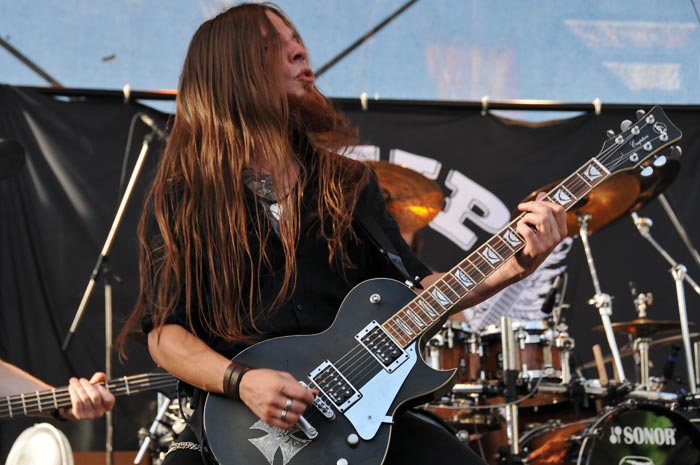 Gitarist Darius Dee