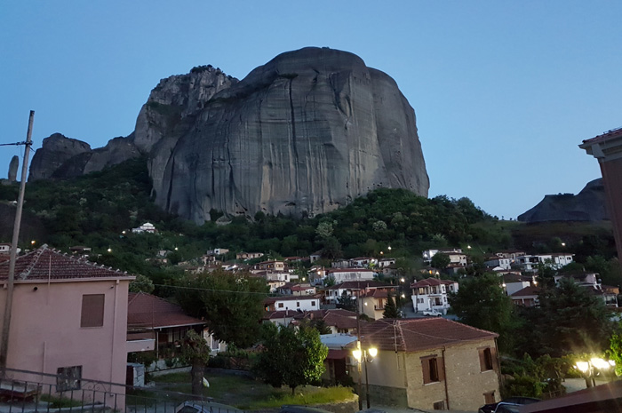 Evening mood during the tour through Kastraki