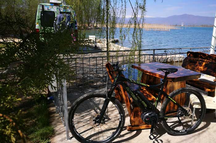 Spring at Lake Ohrid - mountain bike tour to Radolišta