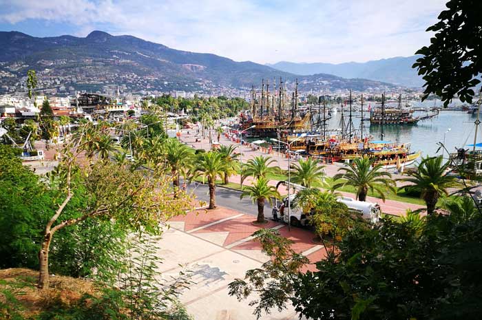 Exhibits of the Sculptor Symposium at the port of Alanya