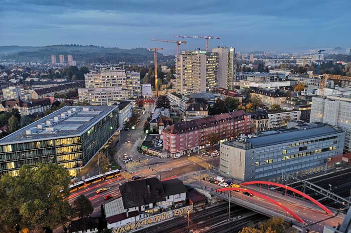 Bern – Nach der Faszination Caravaning - Lichtermeer am Abend