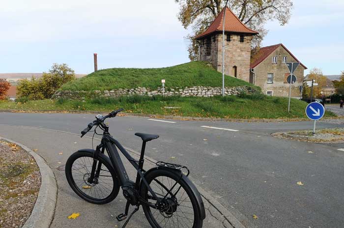 Tour en bici de otoño en el distrito de Burgenland cerca de Billroda
