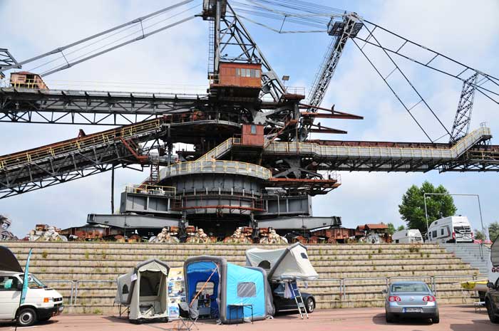 Outdoor beim Vanlife in Ferropolis bei Leipzig