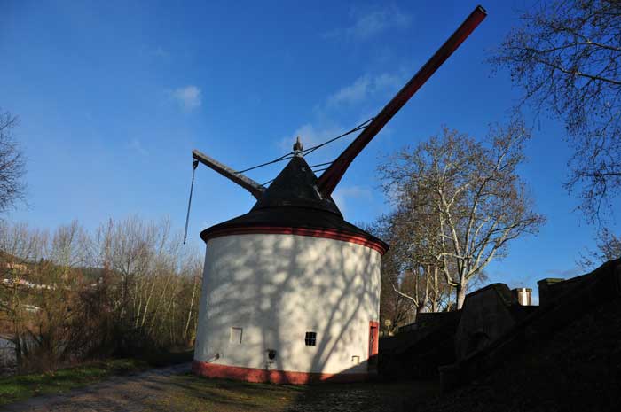 Trier - Along the Moselle to the Alte Moselkrahnen