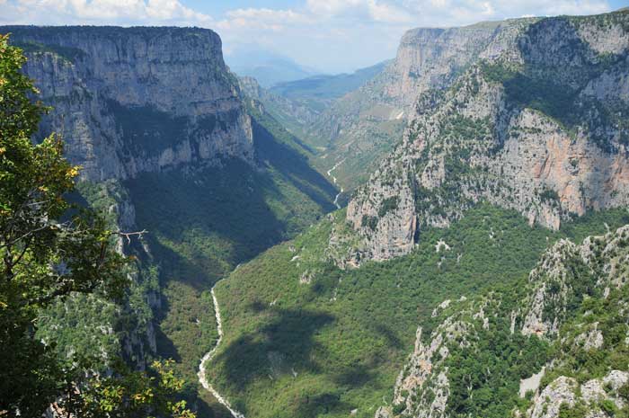 Vikos Schlucht – Wanderungen durch das Pindos Gebirge