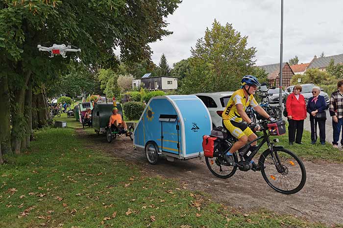 Let's go - bike caravan tour in Luckenau