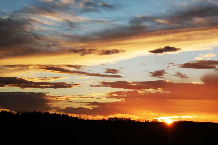 Nature has the most beautiful colours - in the sky too!