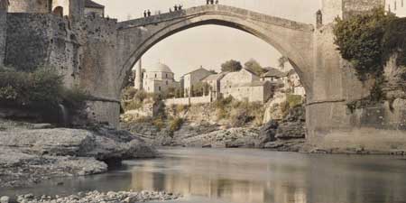 Bosnian War and Destruction of the Stari most