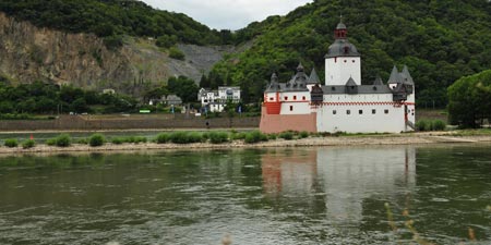 On the Rhine river between Bingen and Boppard