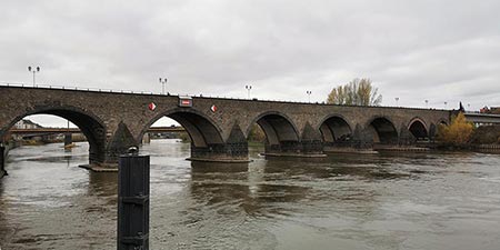 Roman bridges over the Rhine and Moselle