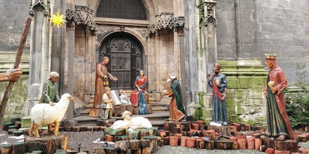 Krippenfiguren an der Stadtkirche St. Wenzel in Naumburg