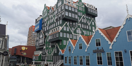 Zaandam – a hotel building is creating waves