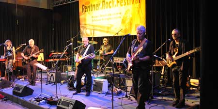 Retiree rock in Music Academy Schloss Alteglofsheim