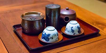 Tee – Zubereitungsrituale so unterschiedlich wie das Geschirr