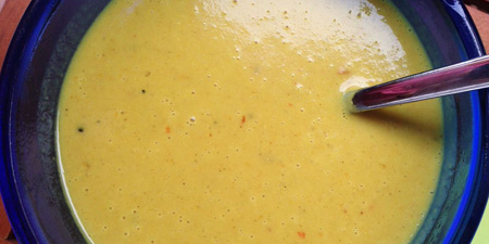 Mango Curry Suppe - auch mit gegrillten Garnelen lecker!